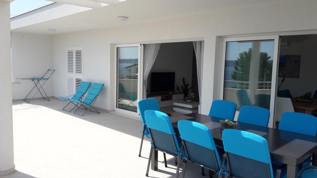 Villa-Apartments Karmel Kaštela Eksteriør billede