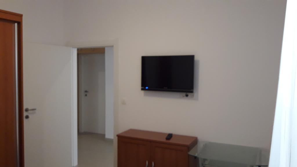 Villa-Apartments Karmel Kaštela Eksteriør billede