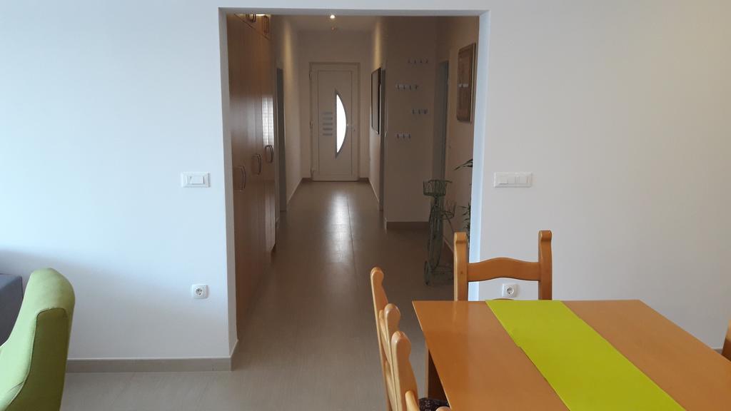 Villa-Apartments Karmel Kaštela Eksteriør billede